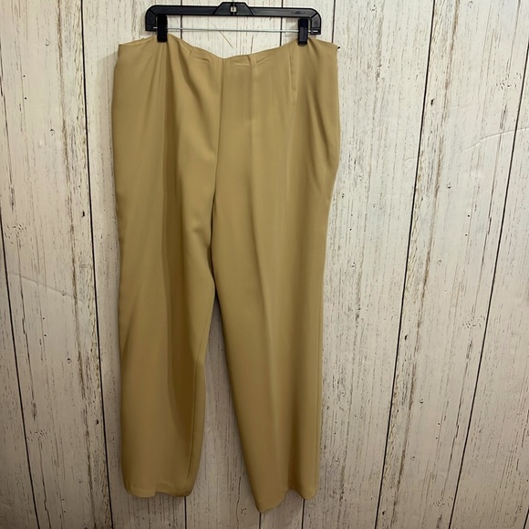 Carlisle Pant Suit Tan Size 18 - Picture 12 of 16